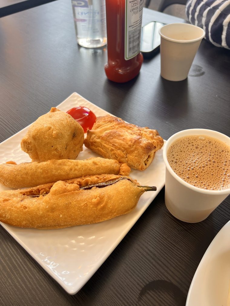 Chilli bhaji and vada-style fritters with masala chai